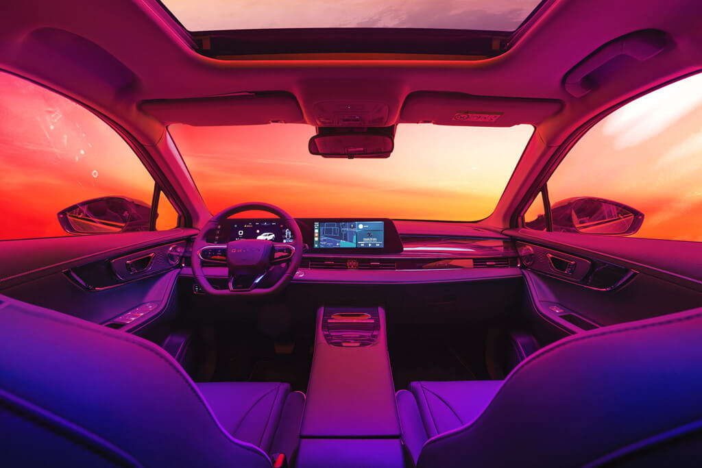 Omoda5 SHS-H - Design interiéru